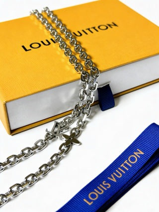 Louis Vuitton Minimal Arrow Chain Necklace