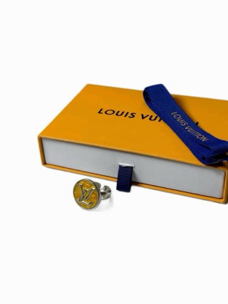 Louis Vuitton Golden Monogram Medallion Ring