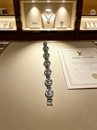 Louis Vuitton Signature Circle Link Bracelet