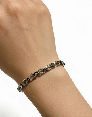 Louis Vuitton Interwoven Link Chain Bracelet