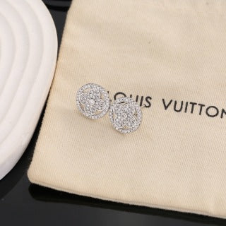 Louis Vuitton Blossom Halo Stud Earrings