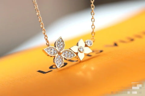 Louis Vuitton Blossom Duo Flower Necklace