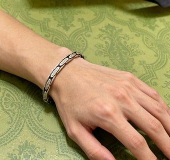 Gucci Vintage Engraved Link Chain Silver Bracelet