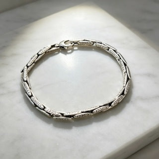 Gucci Vintage Engraved Link Chain Silver Bracelet