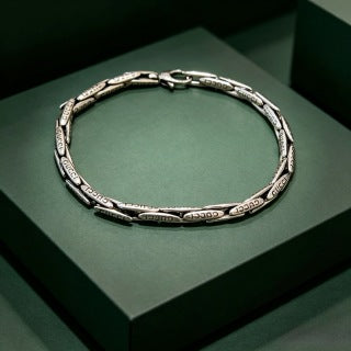 Gucci Vintage Engraved Link Chain Silver Bracelet
