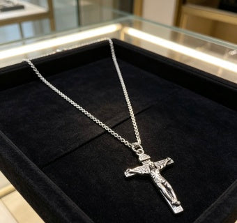 Gucci Cross Emblem Silver Pendant Chain Necklace