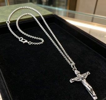 Gucci Cross Emblem Silver Pendant Chain Necklace