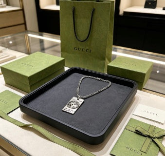 Gucci Vintage GG Crest Plaque Silver Pendant Necklace