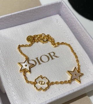 Dior Étoile Floral Charm Necklace