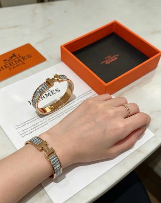 Hermès Lizard Leather Contrast Edge Bracelet