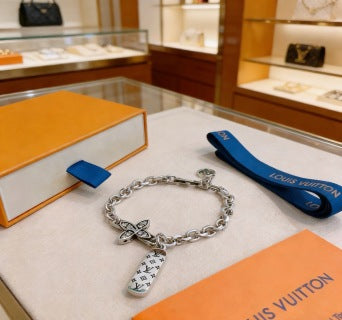 Louis Vuitton Butterfly Tag Charm Chain Bracelet