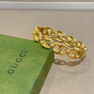 Gucci GG Oval Link Chain Gold Cuff Bracelet