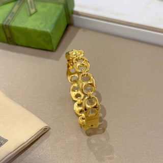 Gucci GG Oval Link Chain Gold Cuff Bracelet