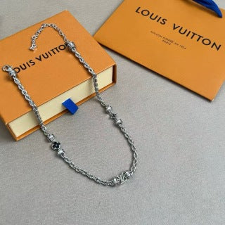 Louis Vuitton Monogram Link Chain Necklace Set
