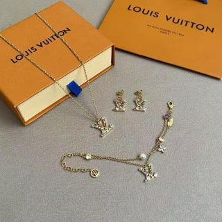 Louis Vuitton Pearl Blossom Charm Chain Bracelet