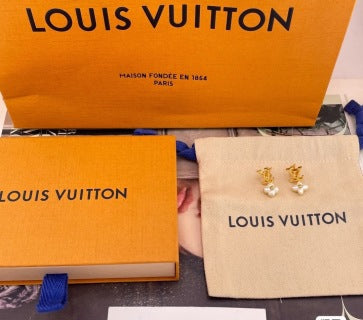 Louis Vuitton Pearl Letter Blossom Stud Earrings