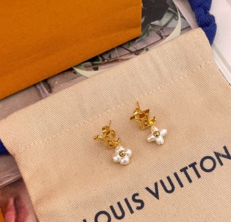 Louis Vuitton Pearl Letter Blossom Stud Earrings