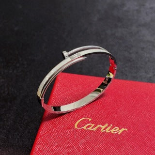 Cartier Juste un Clou bracelet with white mother-of-pearl