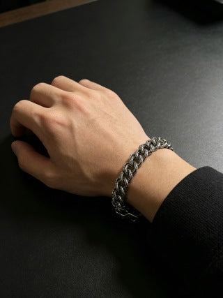 Louis Vuitton Infinity Link Chain Bracelet