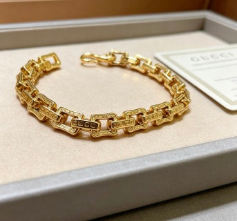 Gucci GG Geometric Link Gold Chain Bracelet