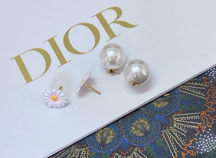 Dior Jardin Pearl Blossom Earrings
