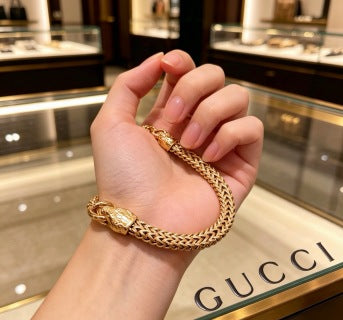 Gucci GG Tiger Head Link Gold Chain Bracelet