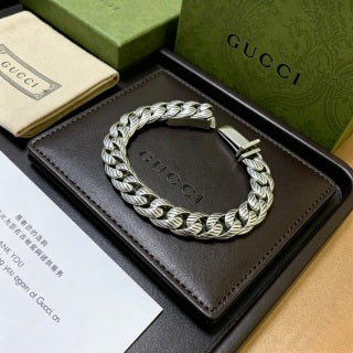 Gucci GG Twisted Herringbone Silver Chain Bracelet