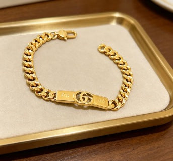 Gucci GG Engraved Bar Link Chain Bracelet