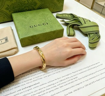 Gucci GG Horsebit Open Cuff Gold Bracelet