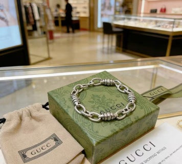 Gucci GG Twisted Link Silver Chain Bracelet