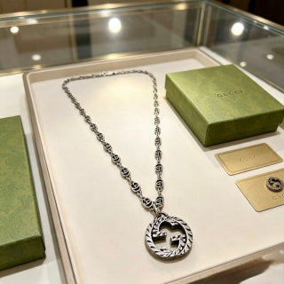 Gucci GG Interlocking Medallion Silver Chain Necklace