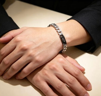 Gucci GG Interlocking Silver Chain Bracelet