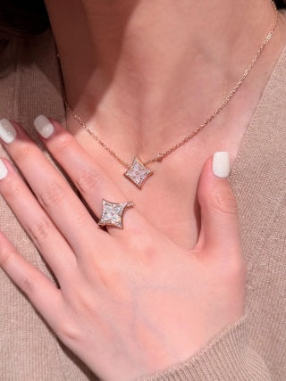 Louis Vuitton Pearl Bloom Medallion Layered Necklace
