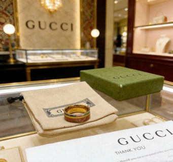Gucci GG Vintage Stripe Gold Band Ring