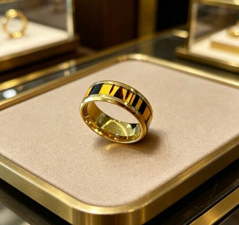 Gucci GG Striped Enamel Gold Band Ring