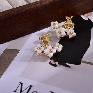 Louis Vuitton Pearl Blossom Cluster Stud Earrings