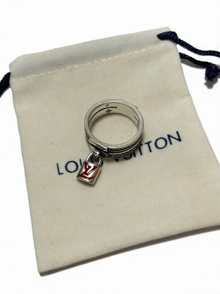 Louis Vuitton Monogram Charm Stack Band Ring