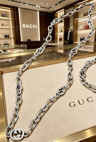 Gucci GG Engraved Oval Link Chain Necklace