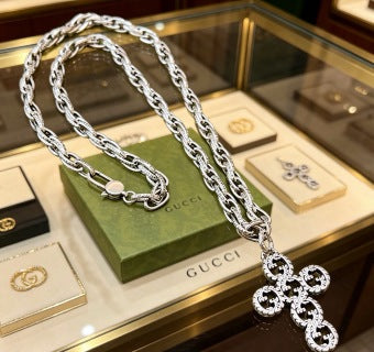 Gucci GG Cross Medallion Link Chain Necklace