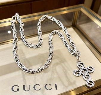 Gucci GG Cross Medallion Link Chain Necklace
