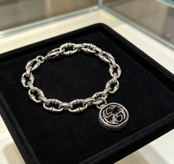 Gucci GG Medallion Engraved Link Bracelet