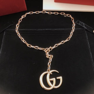 Gucci GG Interlocking Logo Pendant Chain Necklace