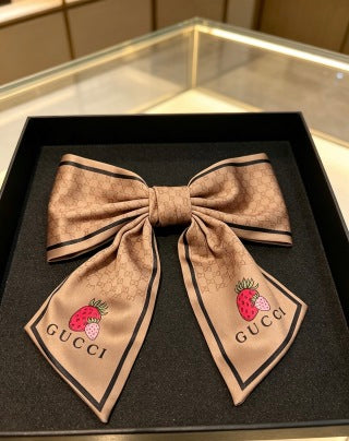 Gucci GG Strawberry Print Silk Bow Hair Accessory