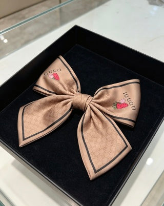 Gucci GG Strawberry Print Silk Bow Hair Accessory