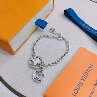Louis Vuitton Circle Monogram Charm Chain Bracelet