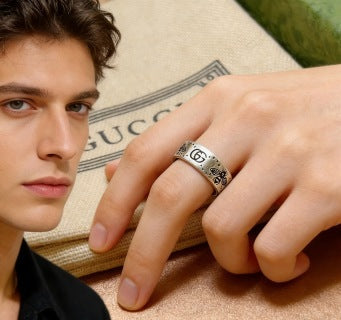 Gucci GG Engraved Vintage Signet Band Ring