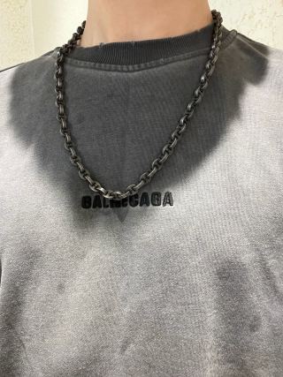 Gucci GG Engraved Oxidized Link Chain Necklace