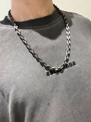Gucci GG Engraved Oxidized Link Chain Necklace