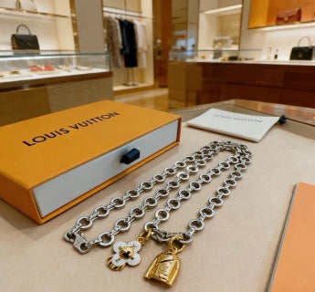 Louis Vuitton Blossom Lock Charm Chain Necklace