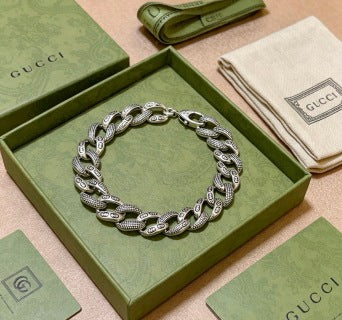 Gucci GG Engraved Oval Link Chain Bracelet